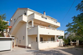 Apartments with a parking space Novalja, Pag - 9342